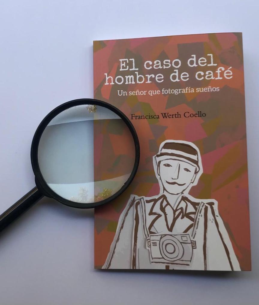 El caso del hombre de café, un señor que fotografía sueños